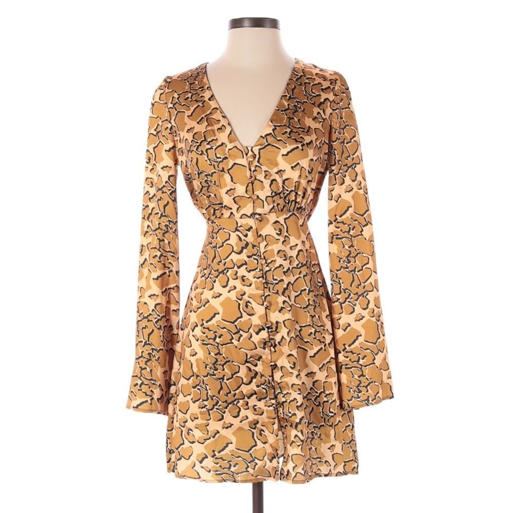 Nasty Gal Giraffee Print Long Sleeve Satin Mini Dress Size 4